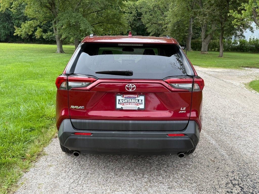 Toyota RAV4 LE AWD (Natl) 2019