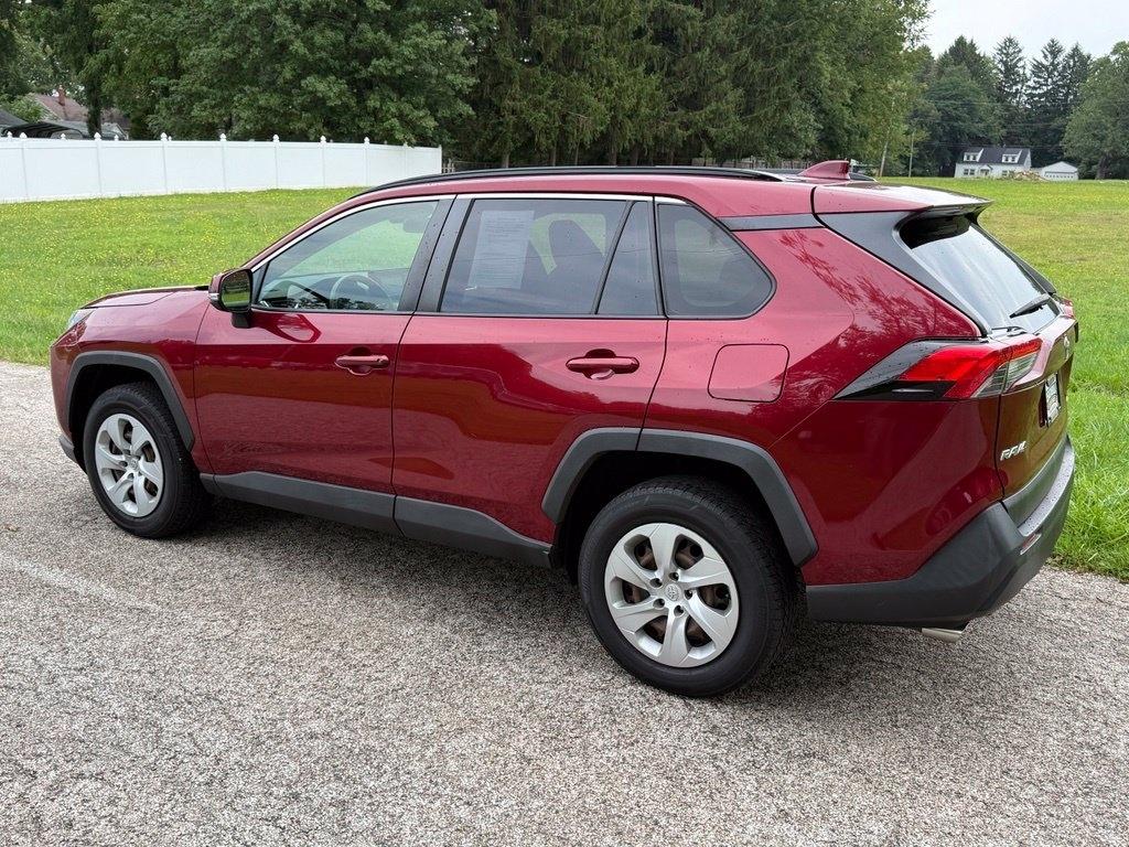 Toyota RAV4 LE AWD (Natl) 2019