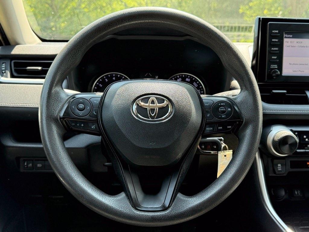 Toyota RAV4 LE AWD (Natl) 2019