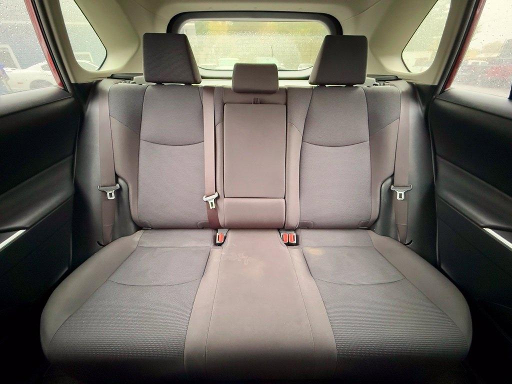 Toyota RAV4 LE AWD (Natl) 2019