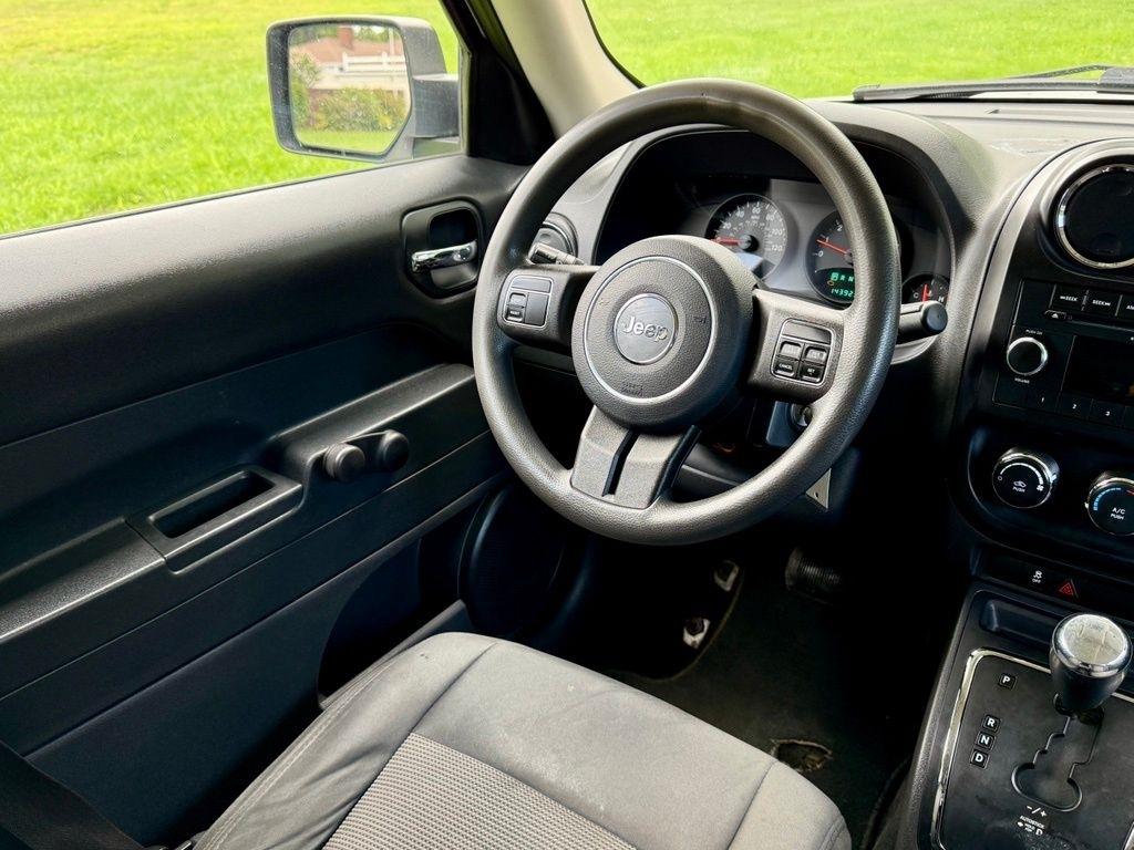 Jeep Patriot FWD 4dr Sport 2012