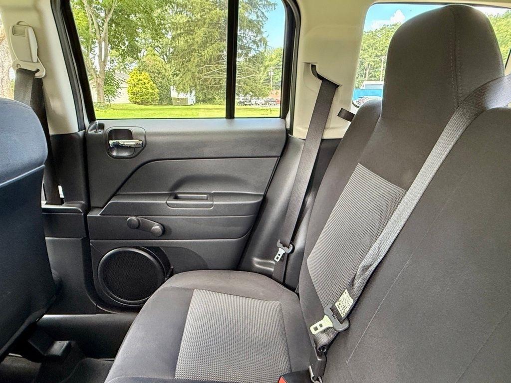Jeep Patriot FWD 4dr Sport 2012