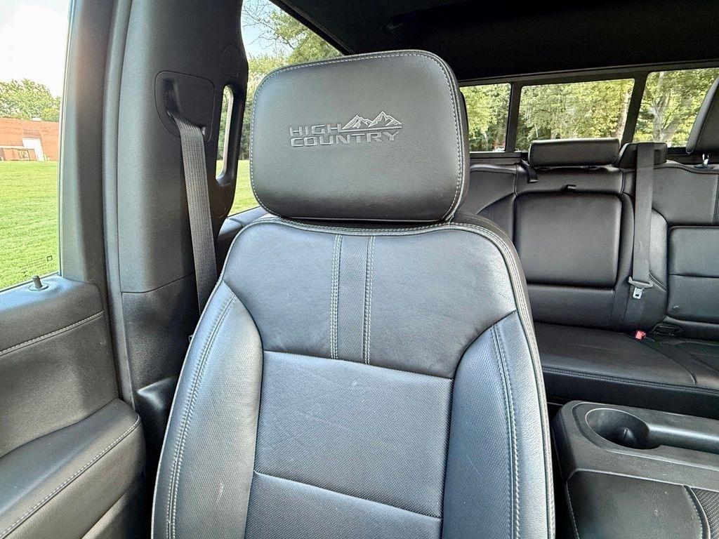 Chevrolet Silverado 1500 4WD Crew Cab 147" High Country 2019