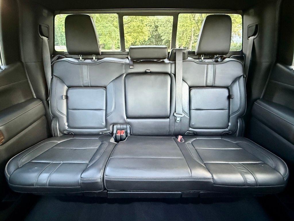 Chevrolet Silverado 1500 4WD Crew Cab 147" High Country 2019