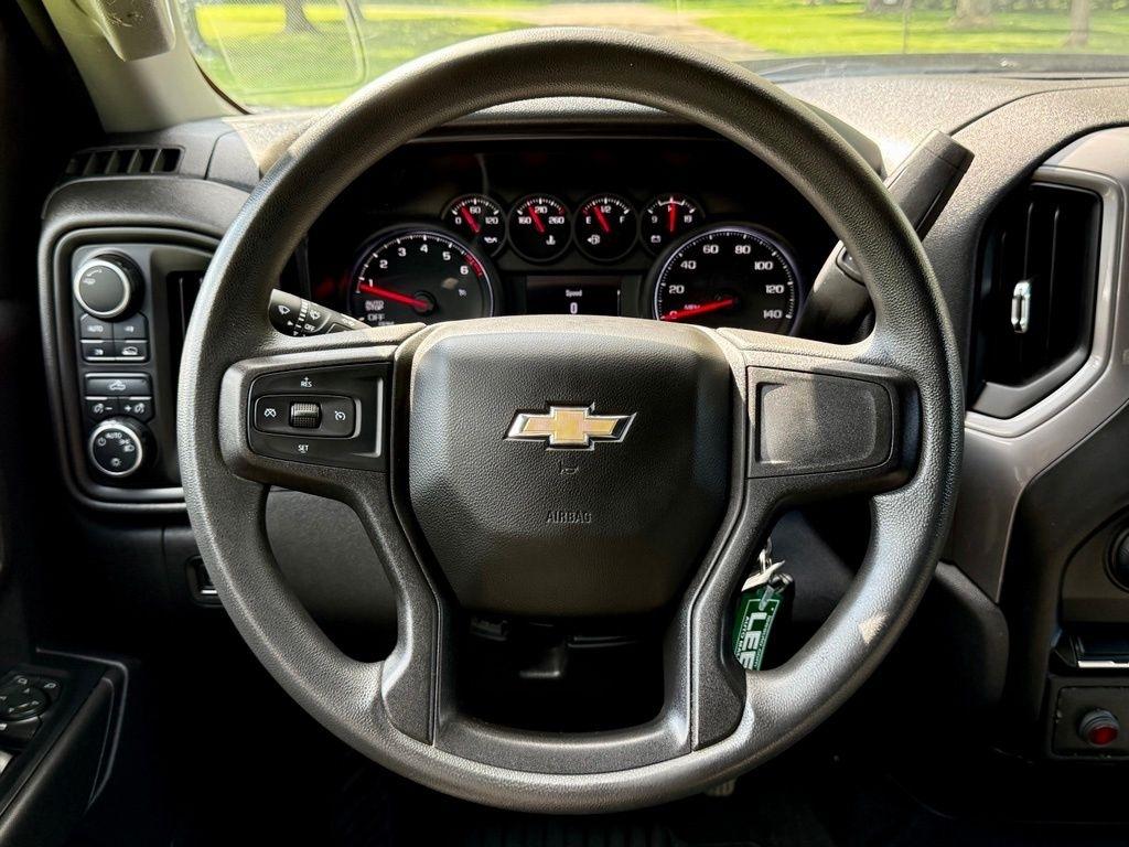 Chevrolet Silverado 1500 4WD Crew Cab 147" Custom 2021