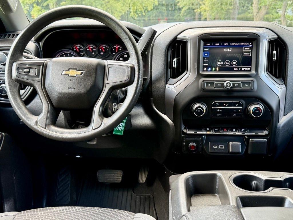 Chevrolet Silverado 1500 4WD Crew Cab 147" Custom 2021