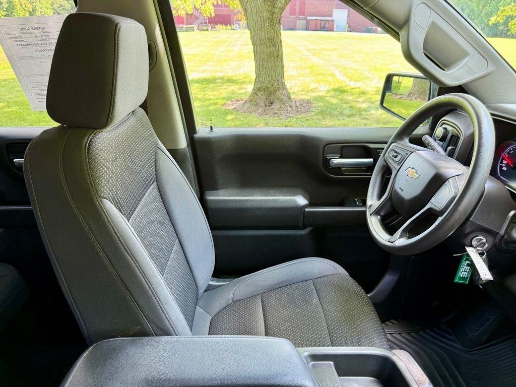Chevrolet Silverado 1500 4WD Crew Cab 147" Custom 2021