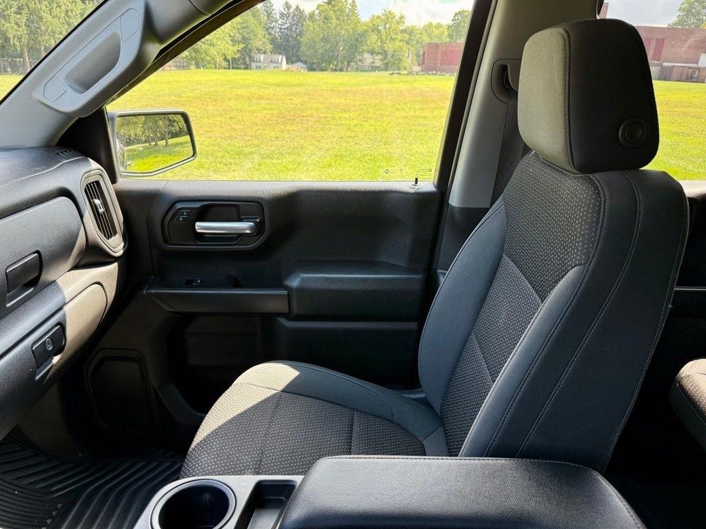 Chevrolet Silverado 1500 4WD Crew Cab 147" Custom 2021