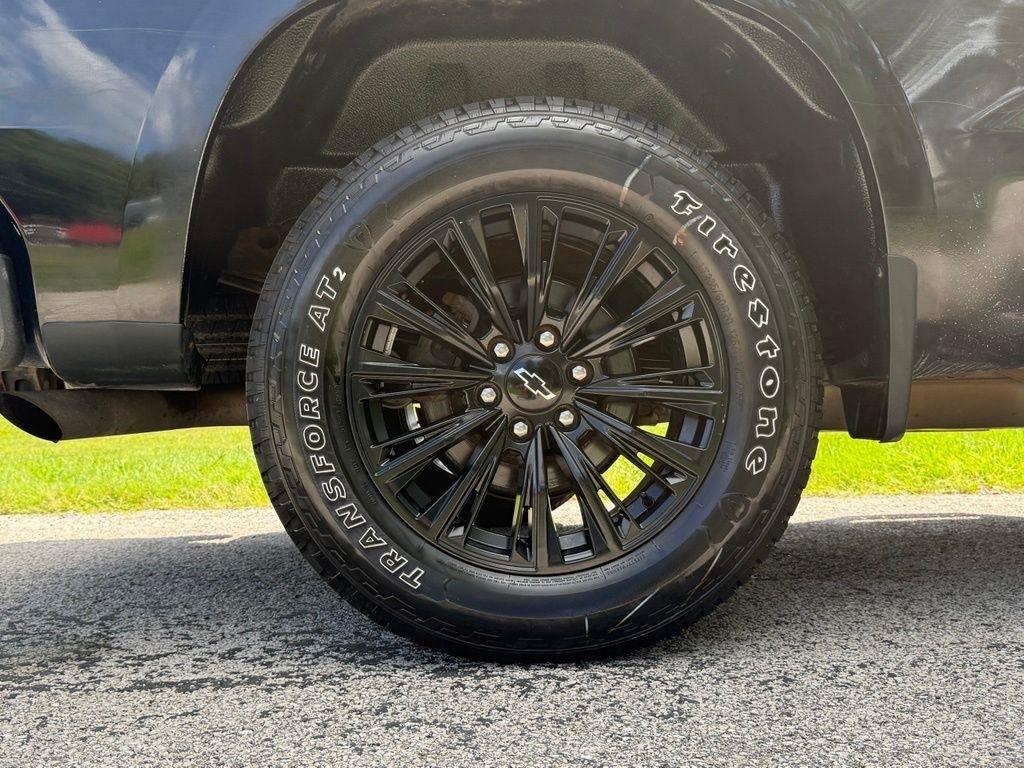 Chevrolet Silverado 1500 4WD Crew Cab 147" Custom 2021