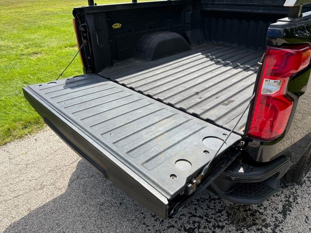 Chevrolet Silverado 1500 4WD Crew Cab 147" Custom 2021