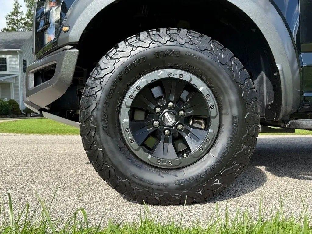 Ford F-150 Raptor 4WD SuperCrew 5.5' Box 2018