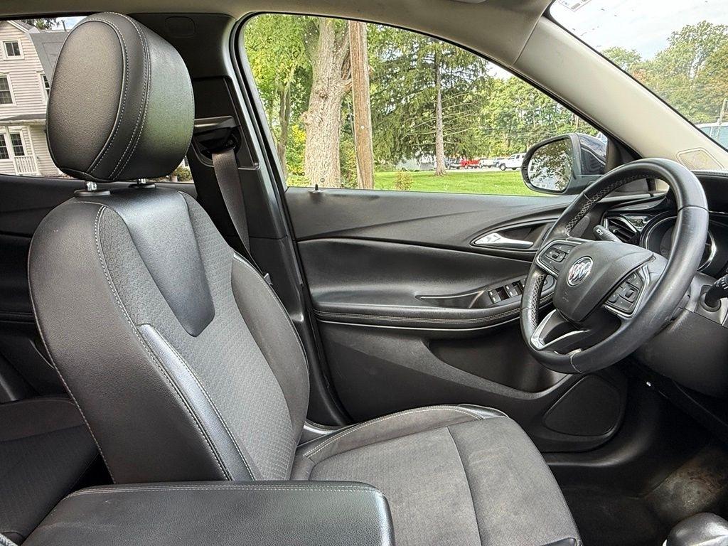 Buick Encore GX AWD 4dr Select 2021