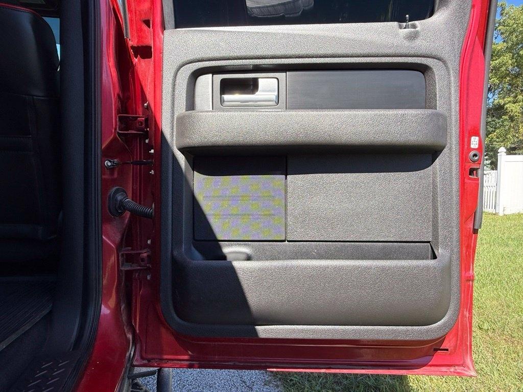 Ford F-150 4WD SuperCrew 145" Platinum 2012