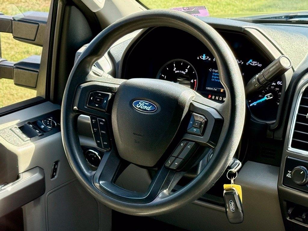 Ford Super Duty F-250 SRW King Ranch 4WD Crew Cab 8' Box 2018
