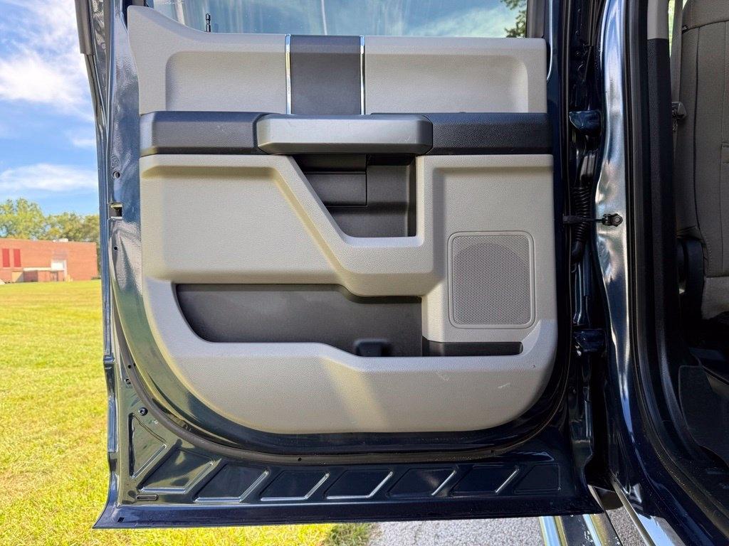 Ford Super Duty F-250 SRW King Ranch 4WD Crew Cab 8' Box 2018