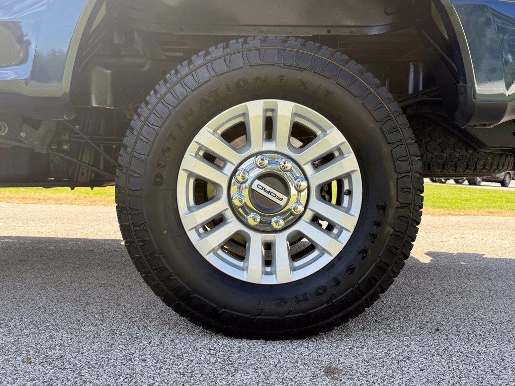 Ford Super Duty F-250 SRW King Ranch 4WD Crew Cab 8' Box 2018