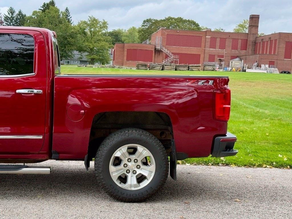 Chevrolet Silverado photo 7