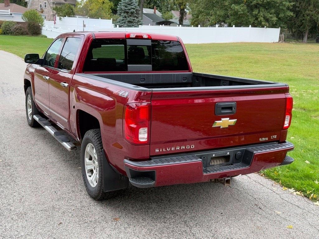 Chevrolet Silverado photo 9