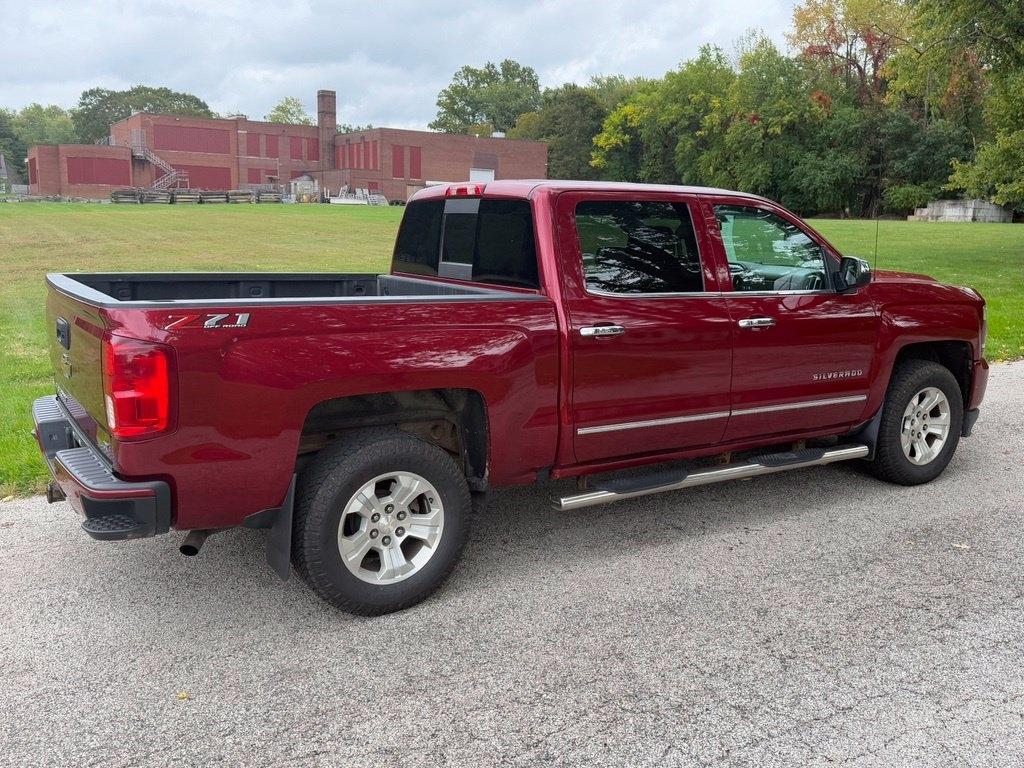 Chevrolet Silverado photo 13