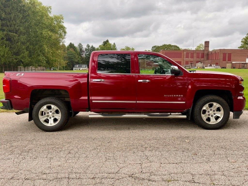 Chevrolet Silverado photo 15