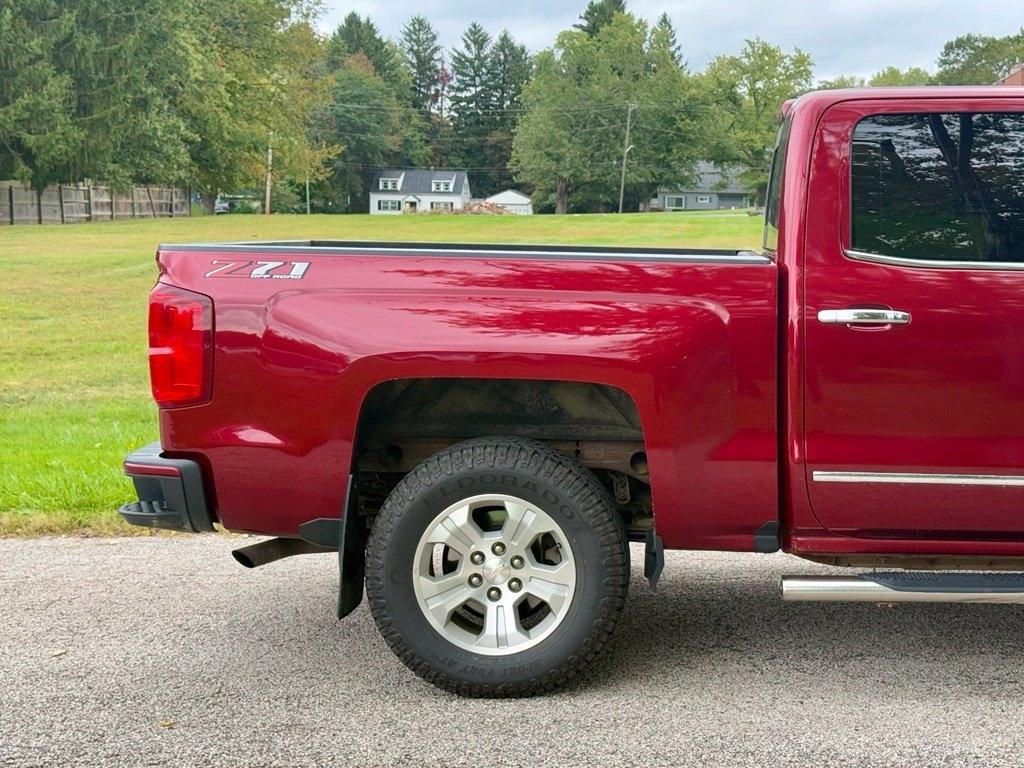 Chevrolet Silverado photo 16