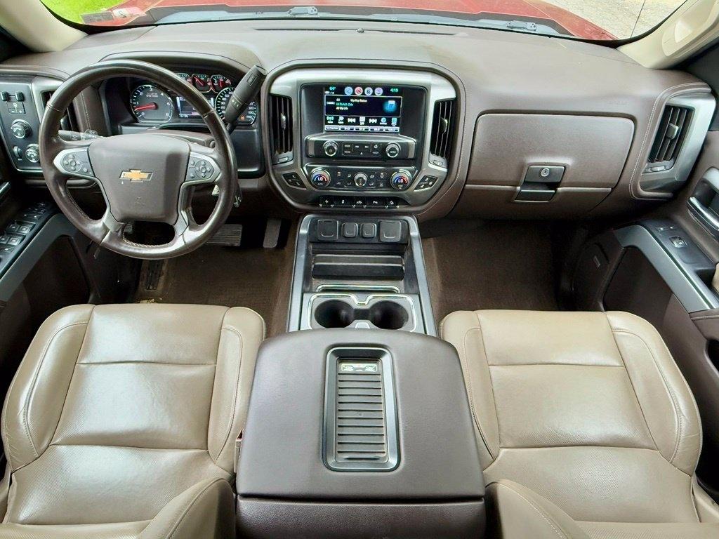 Chevrolet Silverado photo 24
