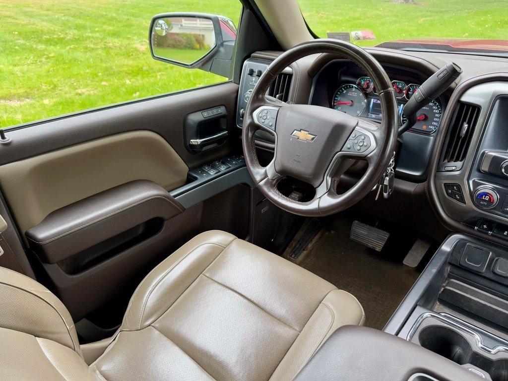 Chevrolet Silverado photo 26