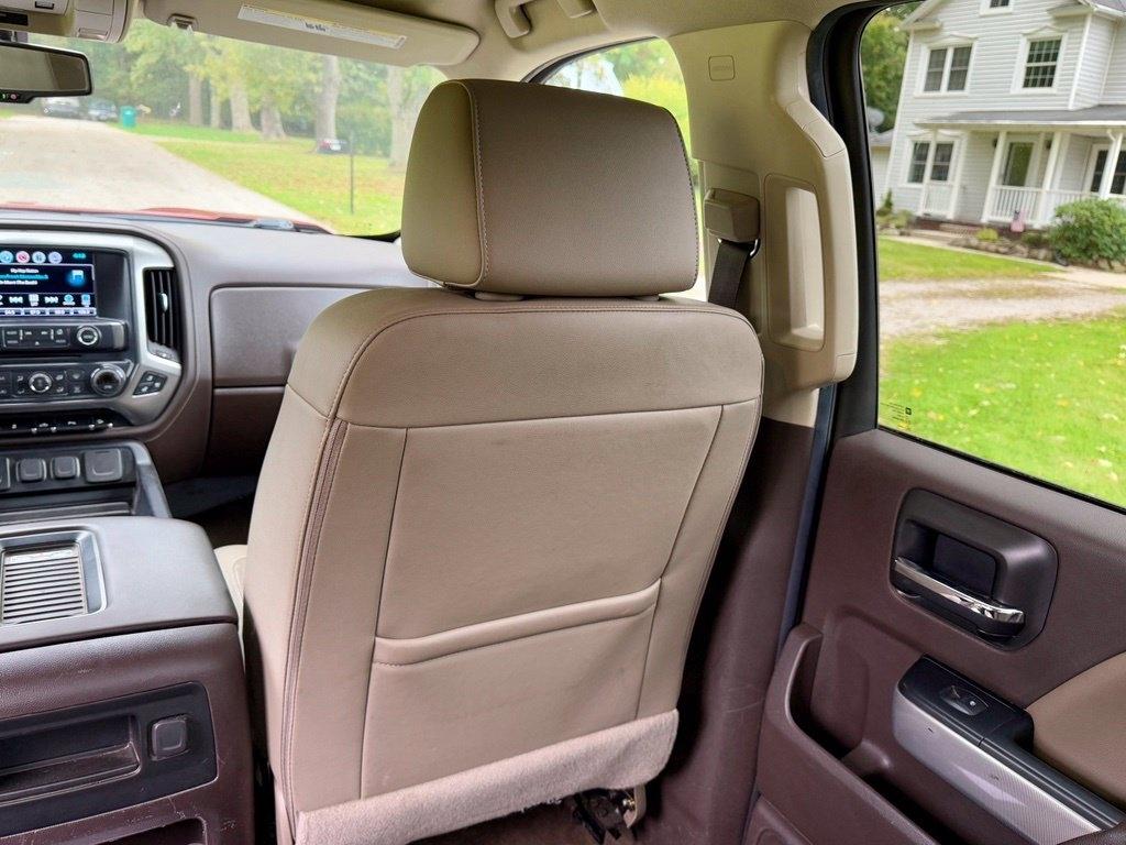 Chevrolet Silverado photo 30