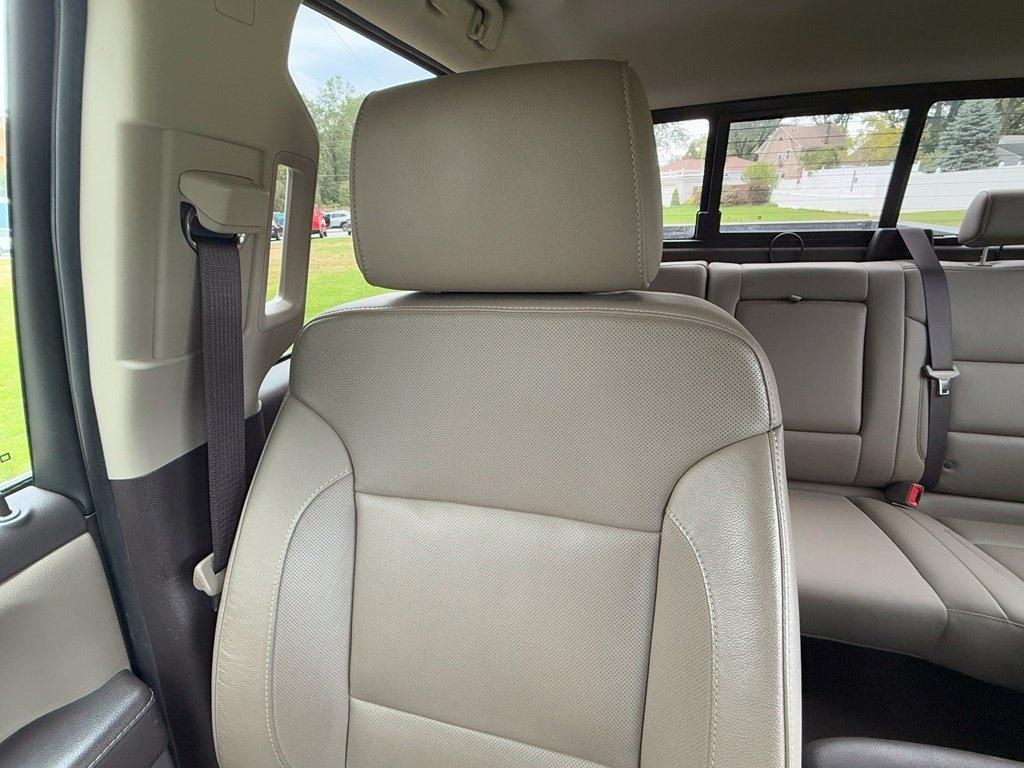 Chevrolet Silverado photo 33