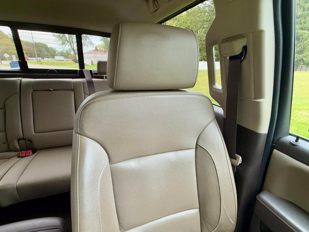 Chevrolet Silverado photo 34