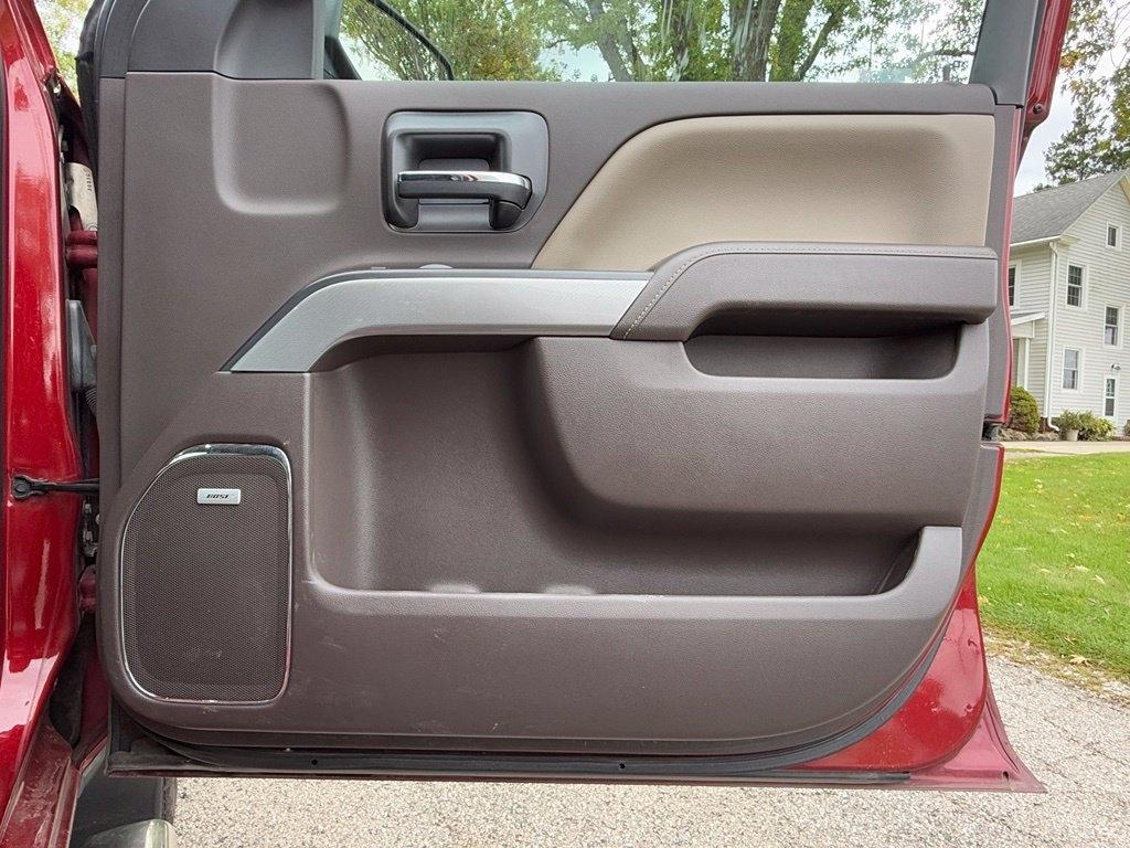 Chevrolet Silverado photo 36