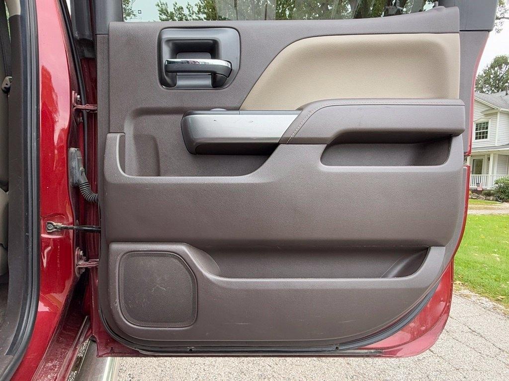 Chevrolet Silverado photo 37