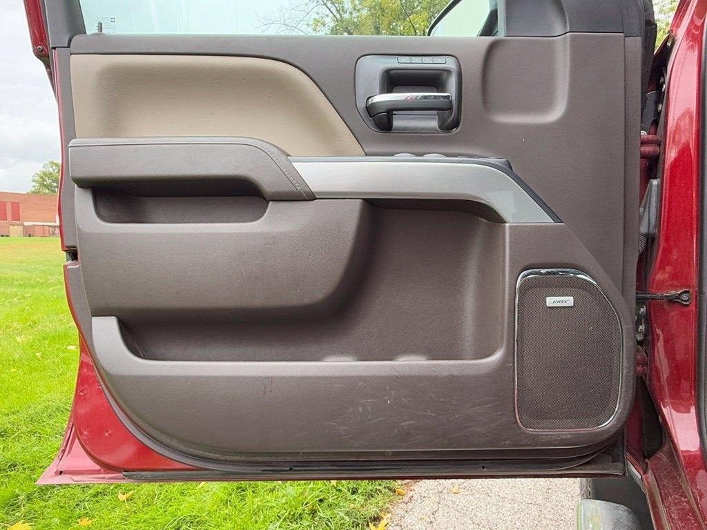 Chevrolet Silverado photo 38