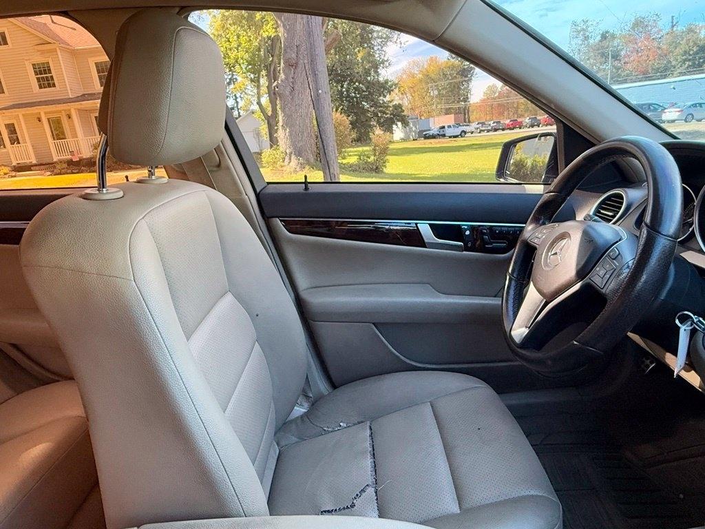 Mercedes-Benz C-Class 4dr Sdn C 300 Sport 4MATIC 2012