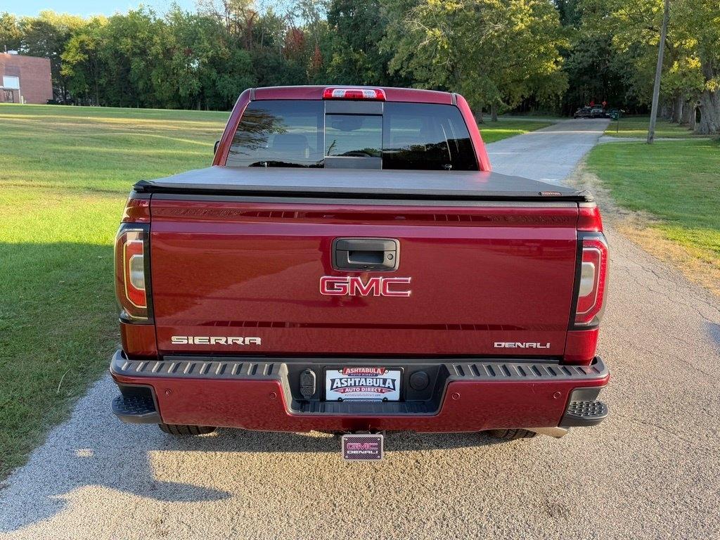 GMC Sierra photo 11