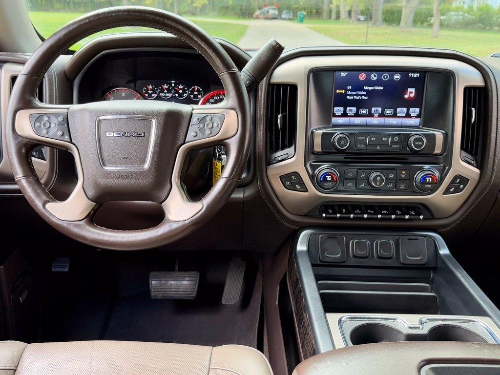 GMC Sierra photo 23