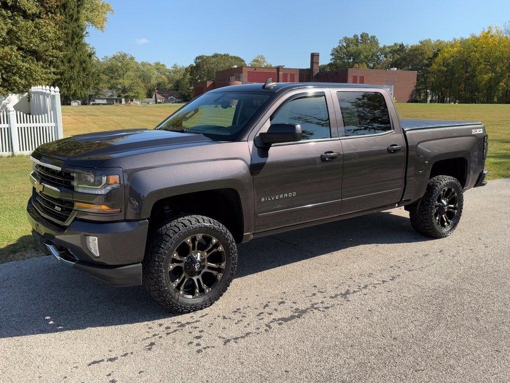 Chevrolet Silverado 1500 4WD Crew Cab 143.5" LT w/2LT 2016