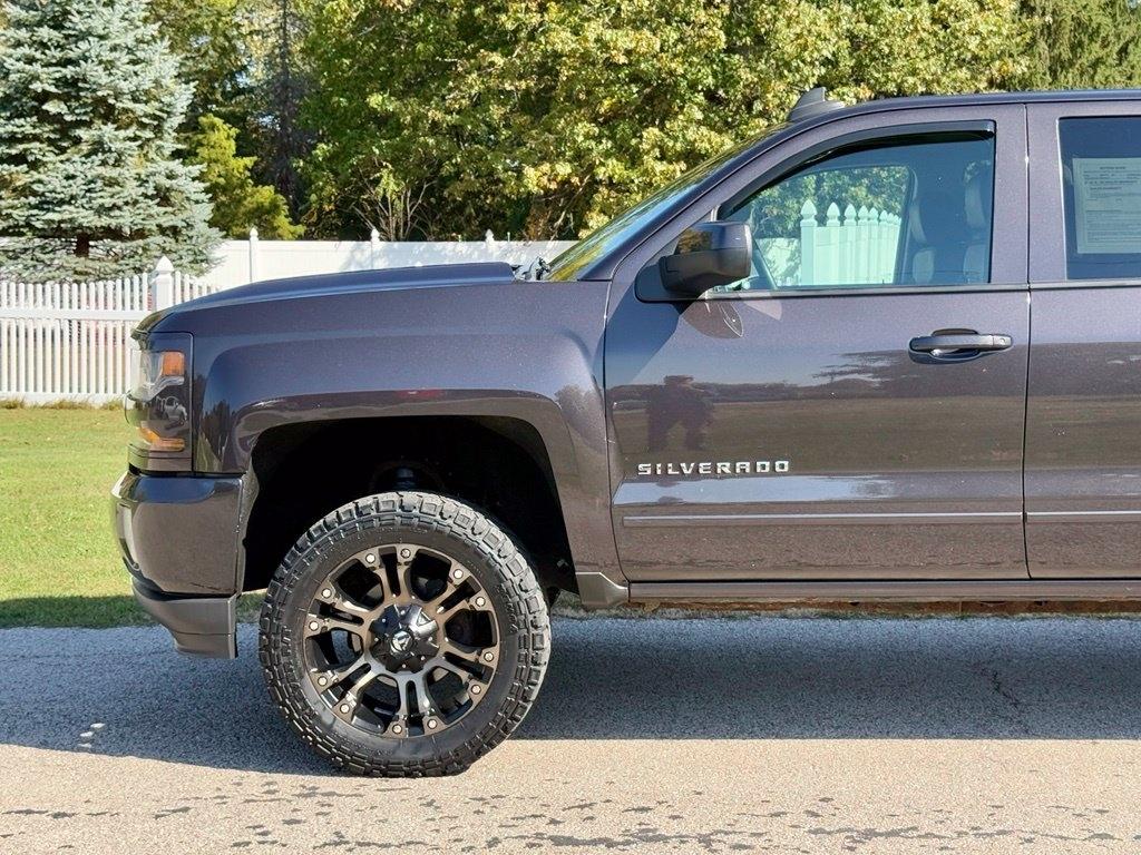 Chevrolet Silverado 1500 4WD Crew Cab 143.5" LT w/2LT 2016
