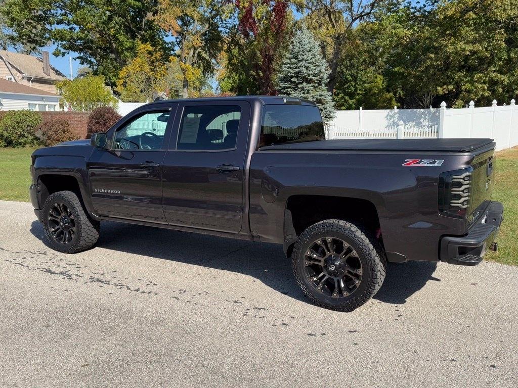 Chevrolet Silverado 1500 4WD Crew Cab 143.5" LT w/2LT 2016