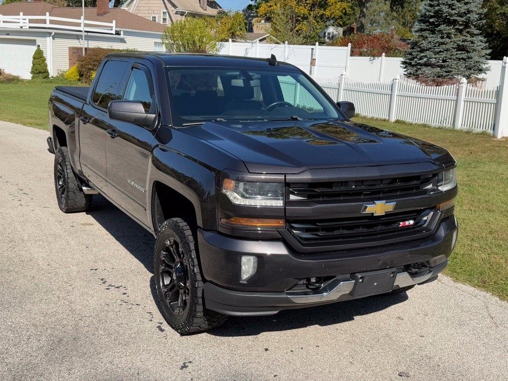 Chevrolet Silverado 1500 4WD Crew Cab 143.5" LT w/2LT 2016