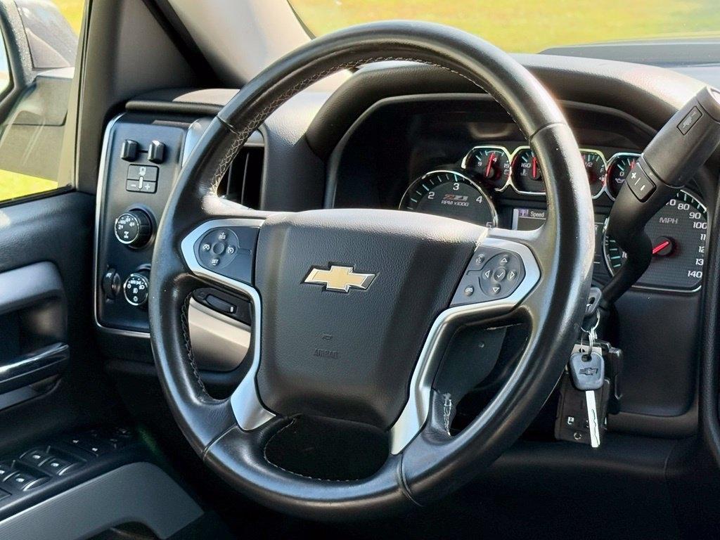 Chevrolet Silverado 1500 4WD Crew Cab 143.5" LT w/2LT 2016