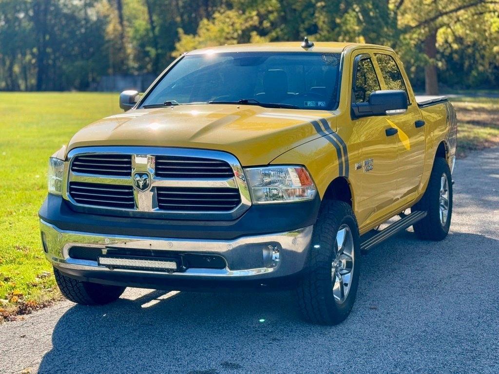RAM 1500 4WD Crew Cab 140.5" Big Horn 2016