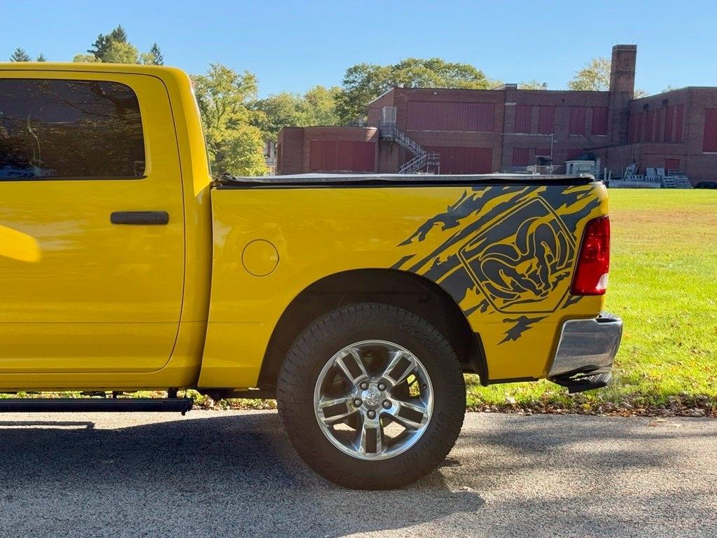 RAM 1500 4WD Crew Cab 140.5" Big Horn 2016