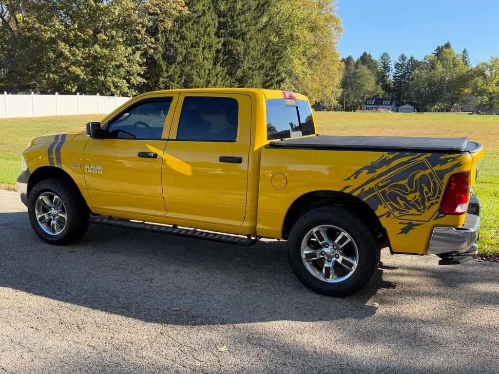 RAM 1500 4WD Crew Cab 140.5" Big Horn 2016