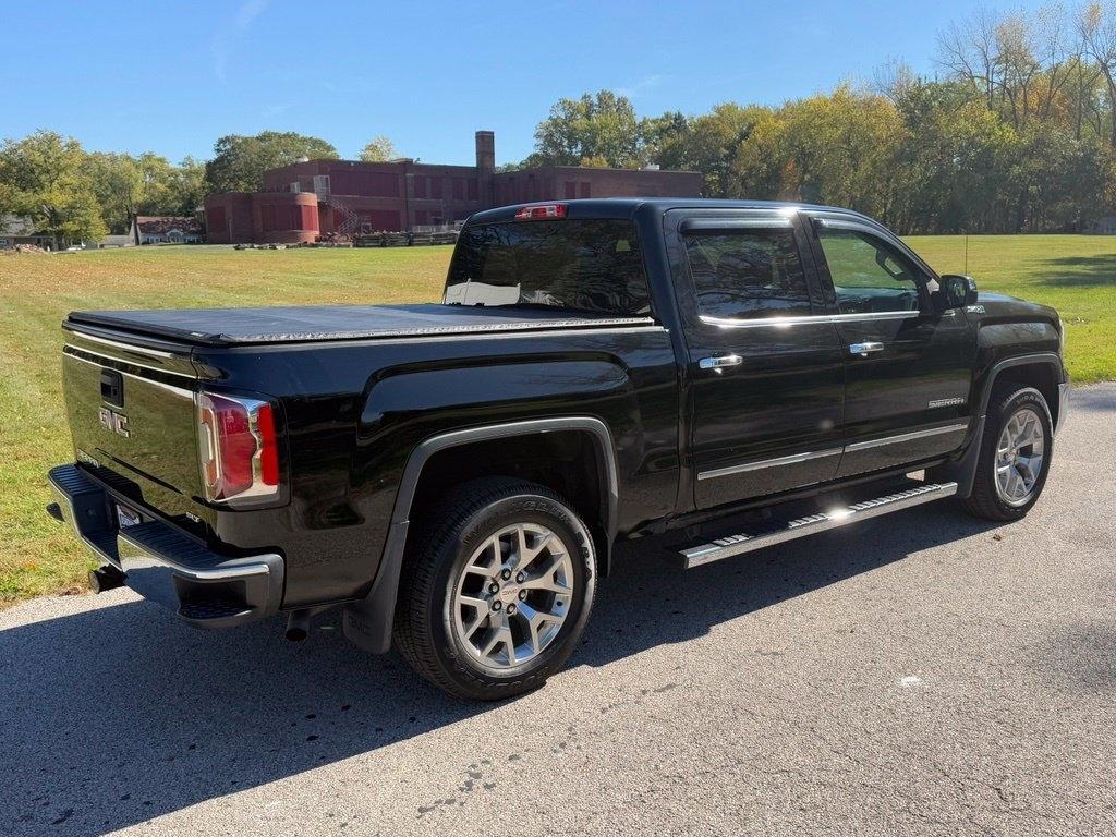 GMC Sierra 1500 4WD Crew Cab 143.5" SLT 2017