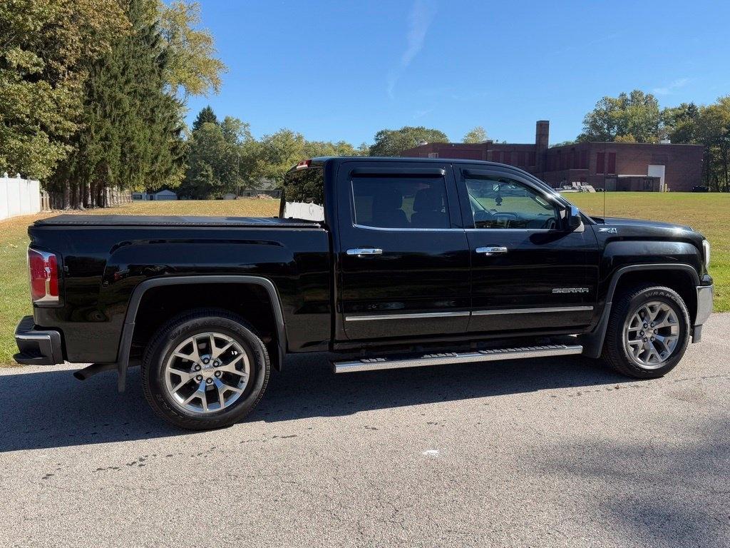 GMC Sierra 1500 4WD Crew Cab 143.5" SLT 2017