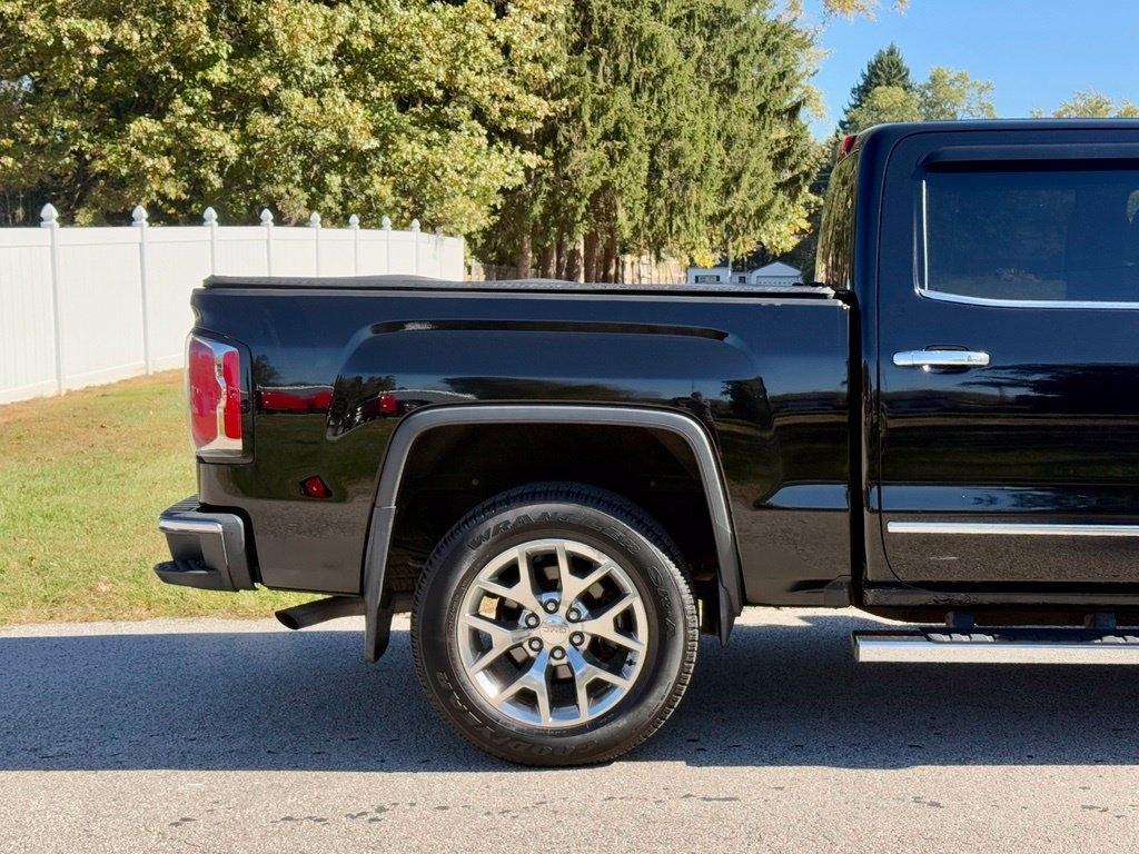 GMC Sierra 1500 4WD Crew Cab 143.5" SLT 2017