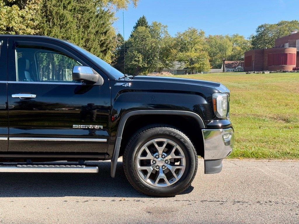 GMC Sierra 1500 4WD Crew Cab 143.5" SLT 2017