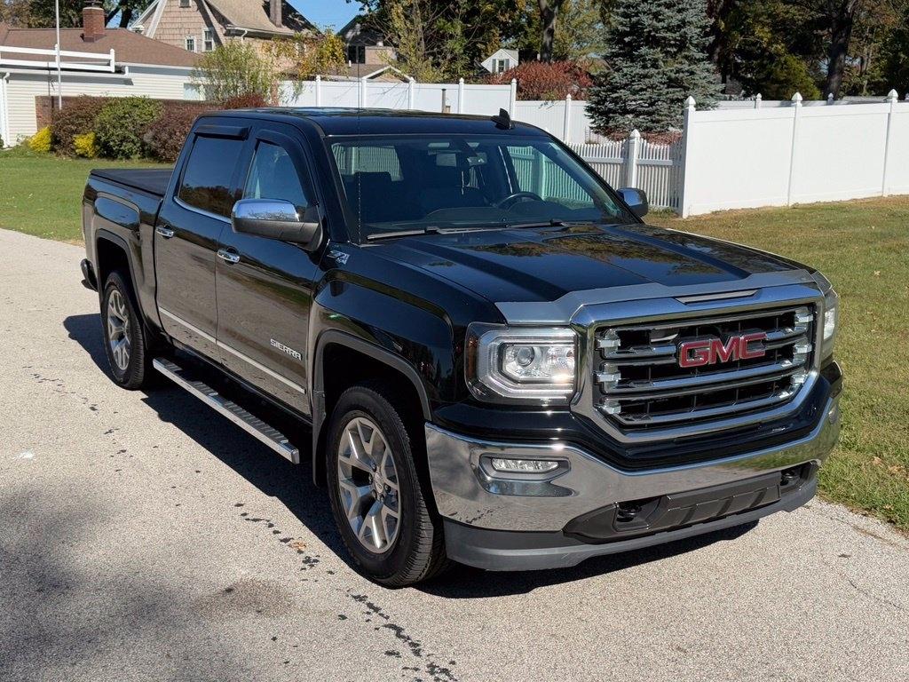 GMC Sierra 1500 4WD Crew Cab 143.5" SLT 2017