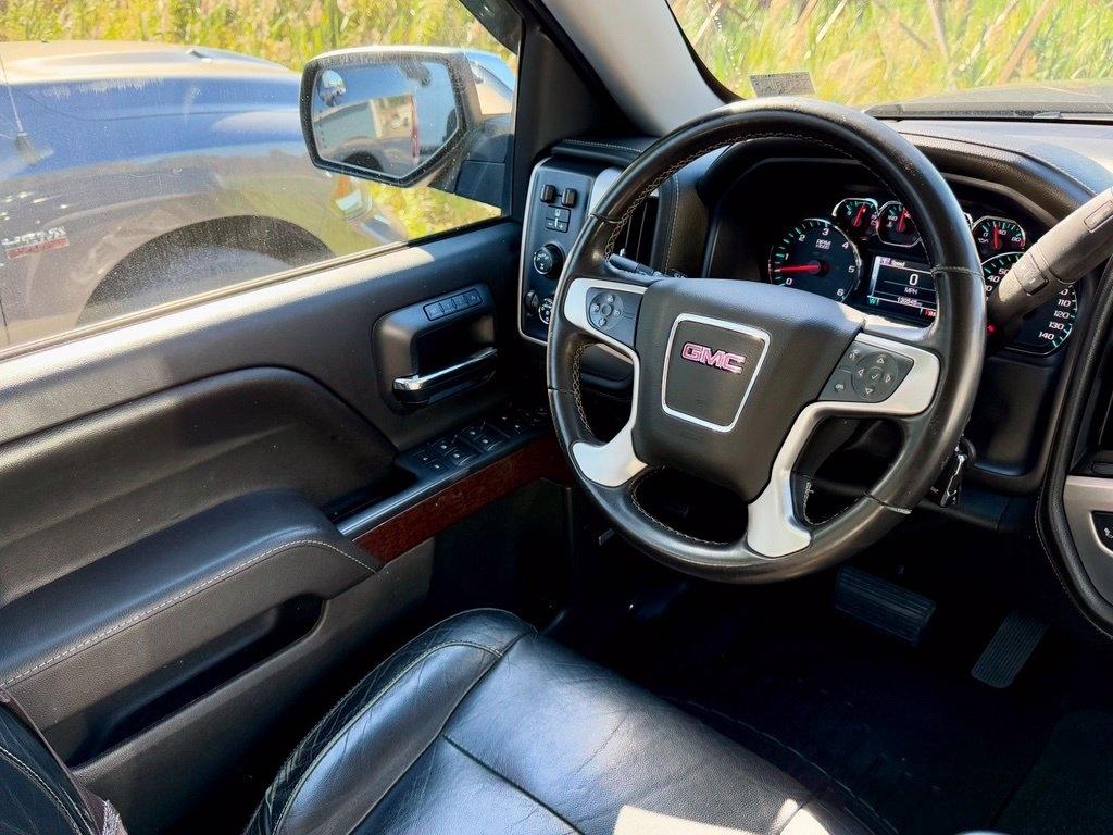 GMC Sierra 1500 4WD Crew Cab 143.5" SLT 2017